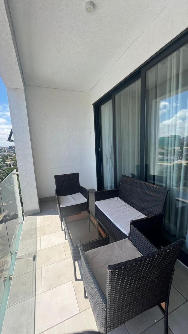 Luxury Labone Edge 2-Bedroom Apartment In Accra - Fivehills Homes Eksteriør bilde