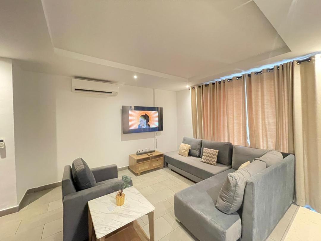 Luxury Labone Edge 2-Bedroom Apartment In Accra - Fivehills Homes Eksteriør bilde